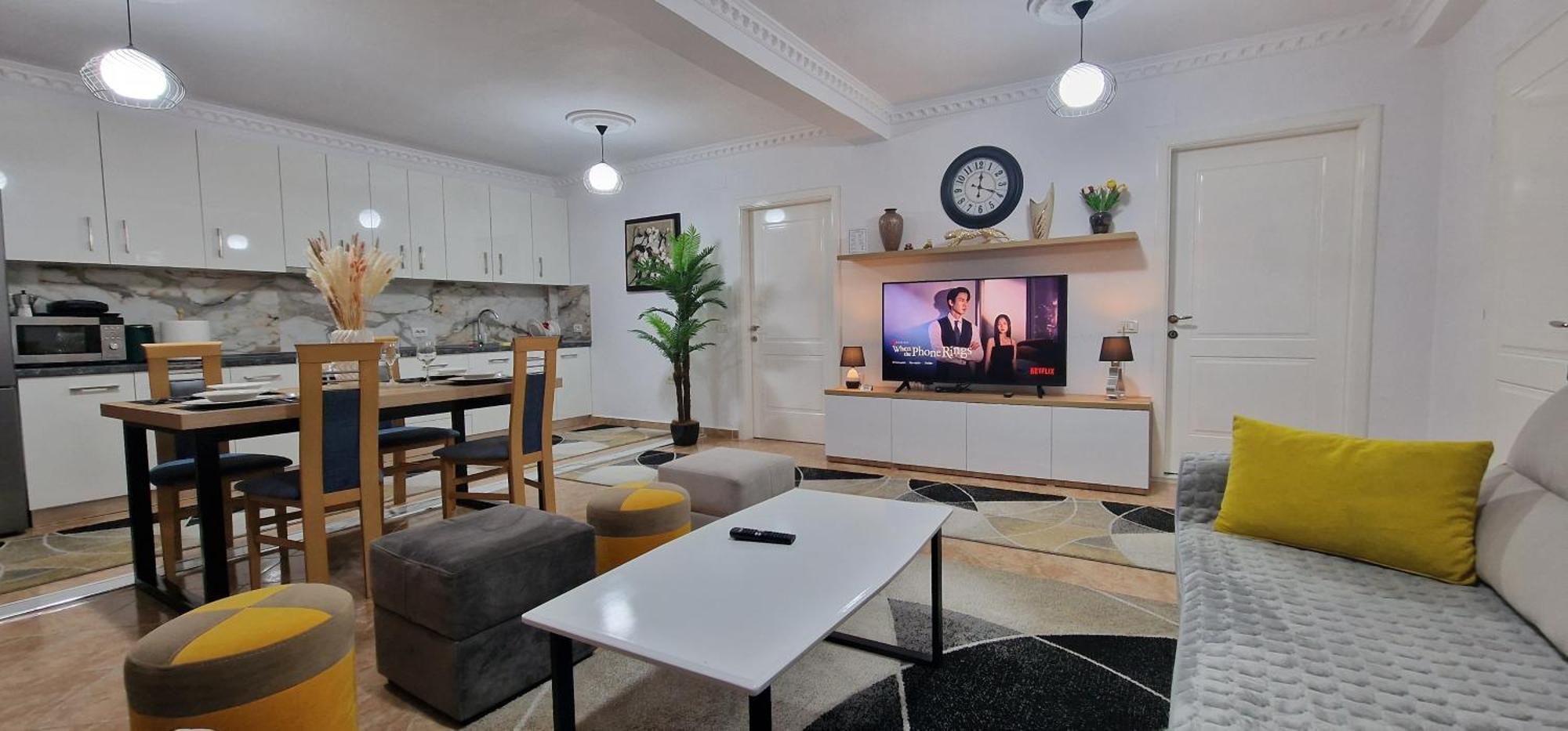 Daily Rent Center 6 Apartment